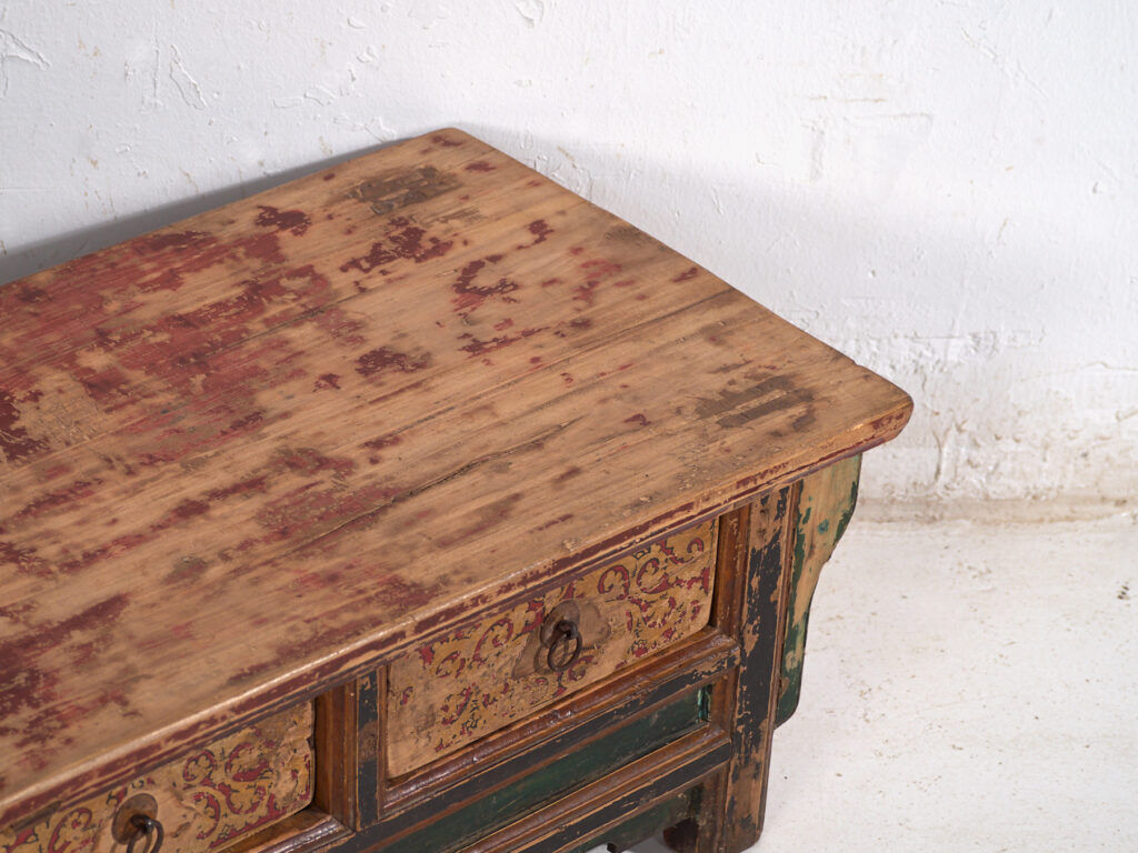 Polychrome Shanxi table with two drawers – China, circa 1930