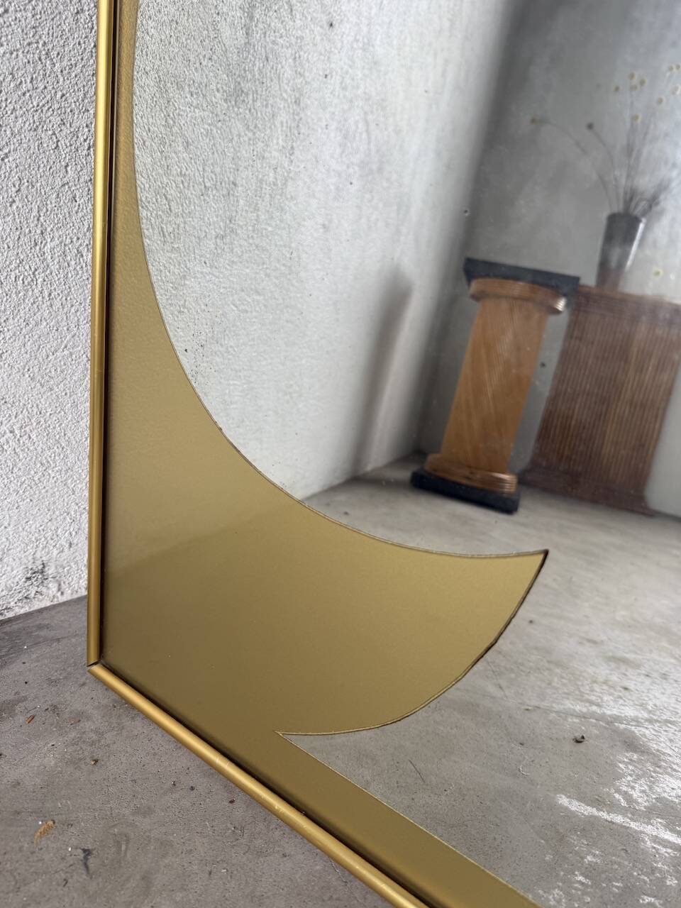 "Spike" mirror, 1970s design