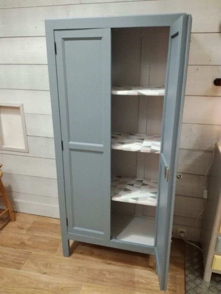 Armoire parisienne