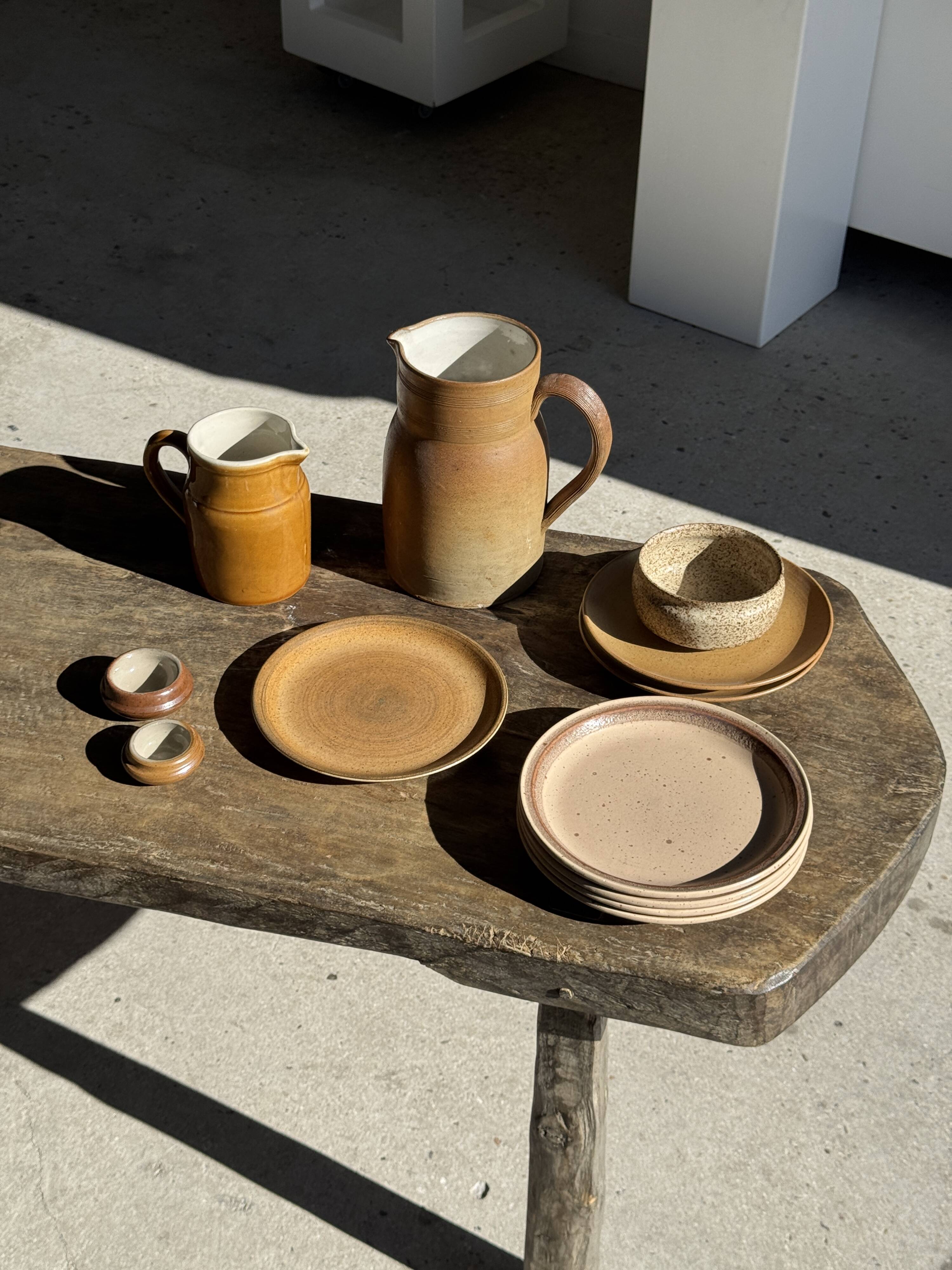 Lot de 4 assiettes à dessert en grès beige liseré brun Sarreguemines grès