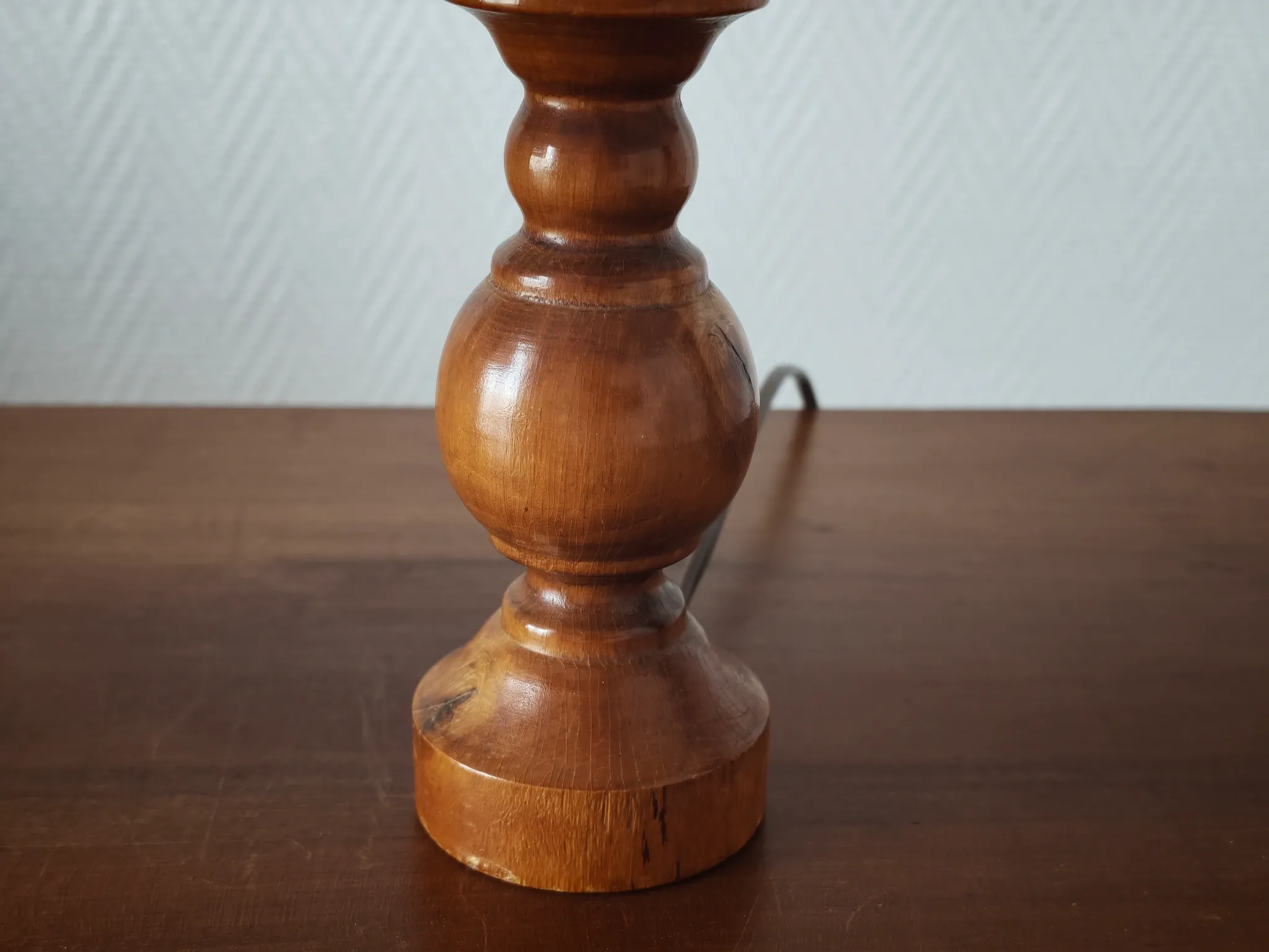 Pair of turned wooden bedside lamps