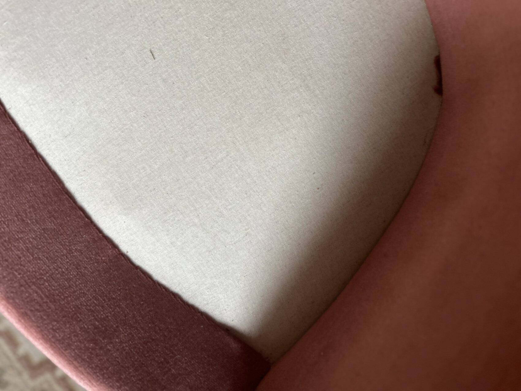 Small Louis XVI armchair in old rose velvet, removable seat – Chic and comfortable