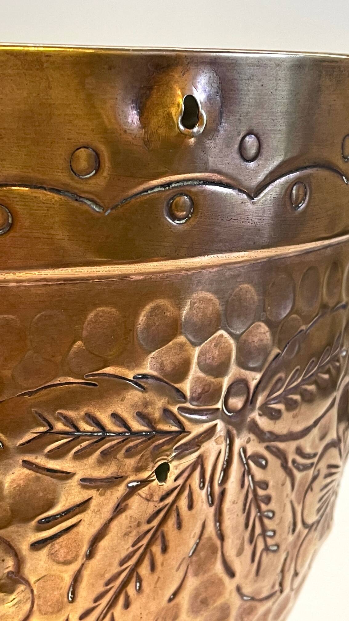 Large planter by villedieu in brass 1970s - 1980s