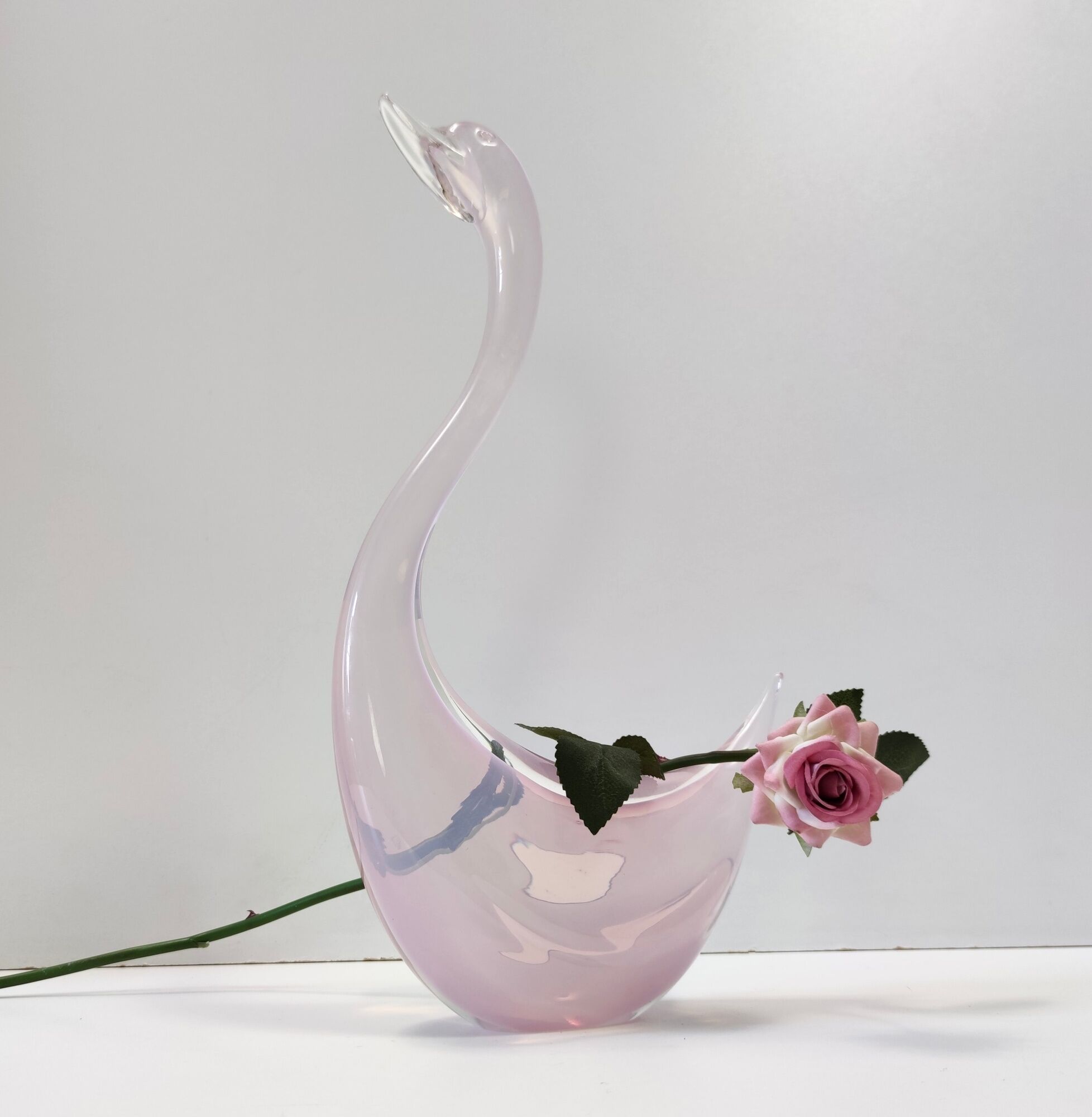 Pink Sommerso Murano glass swan by Elio Raffaeli, Italy