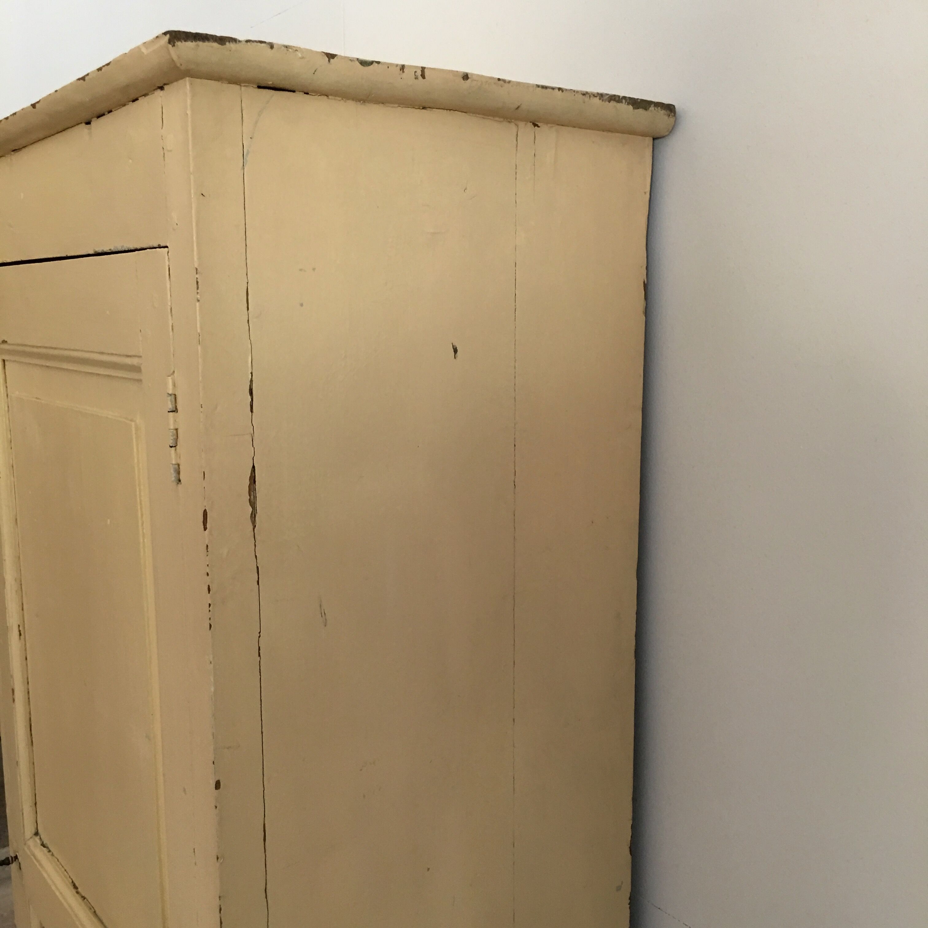 Old patina hosier cream