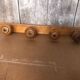 Portemanteau mural vintage 4 patères en bois tourné