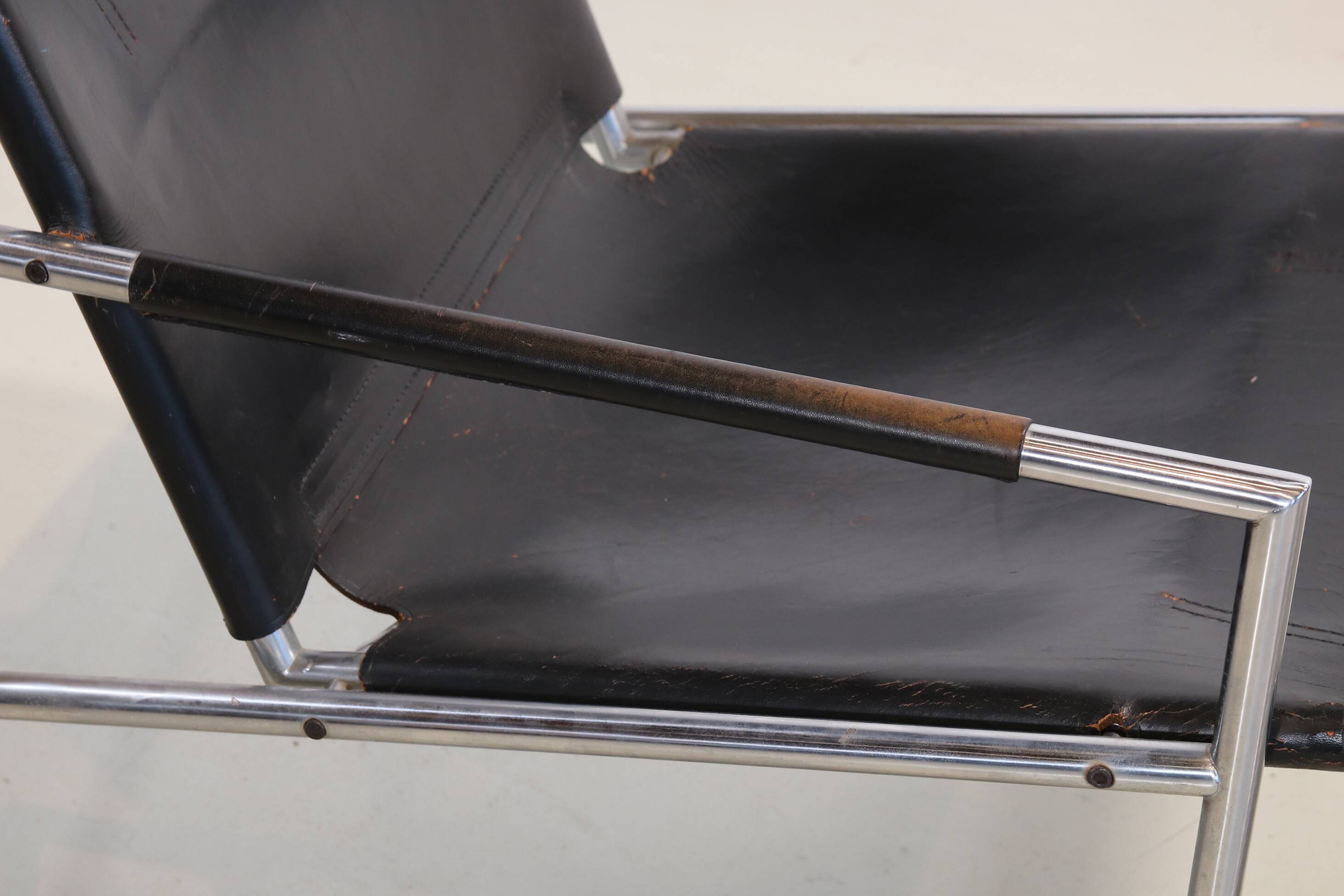 Set of black leather SZ02 armchairs by Martin Visser for t Spectrum