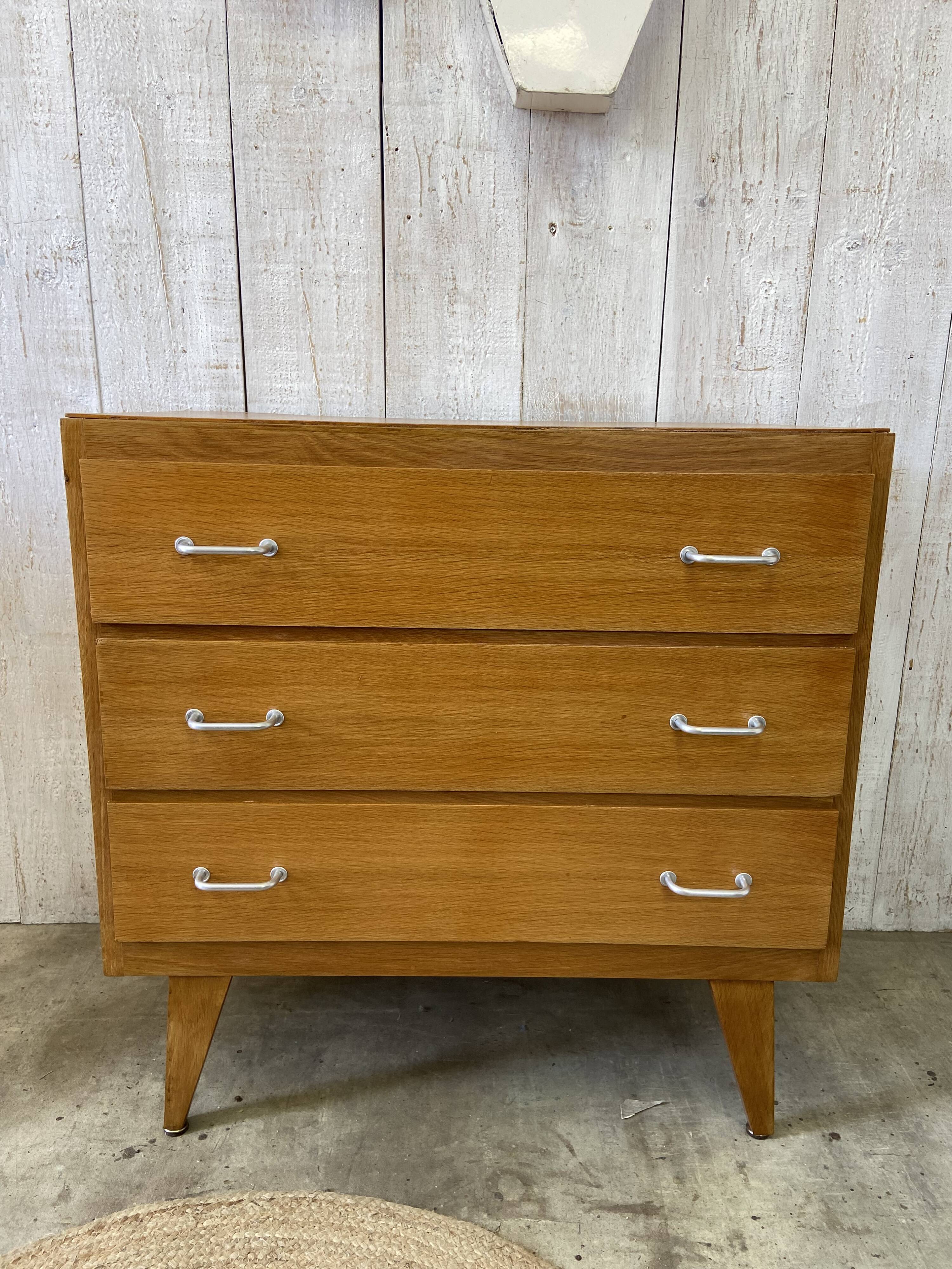 Vintage chest of drawers