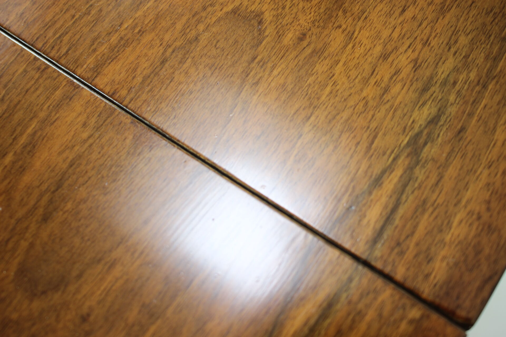 Extendable dining table designed by Jindřich Halabala for UP Závody, 1957.