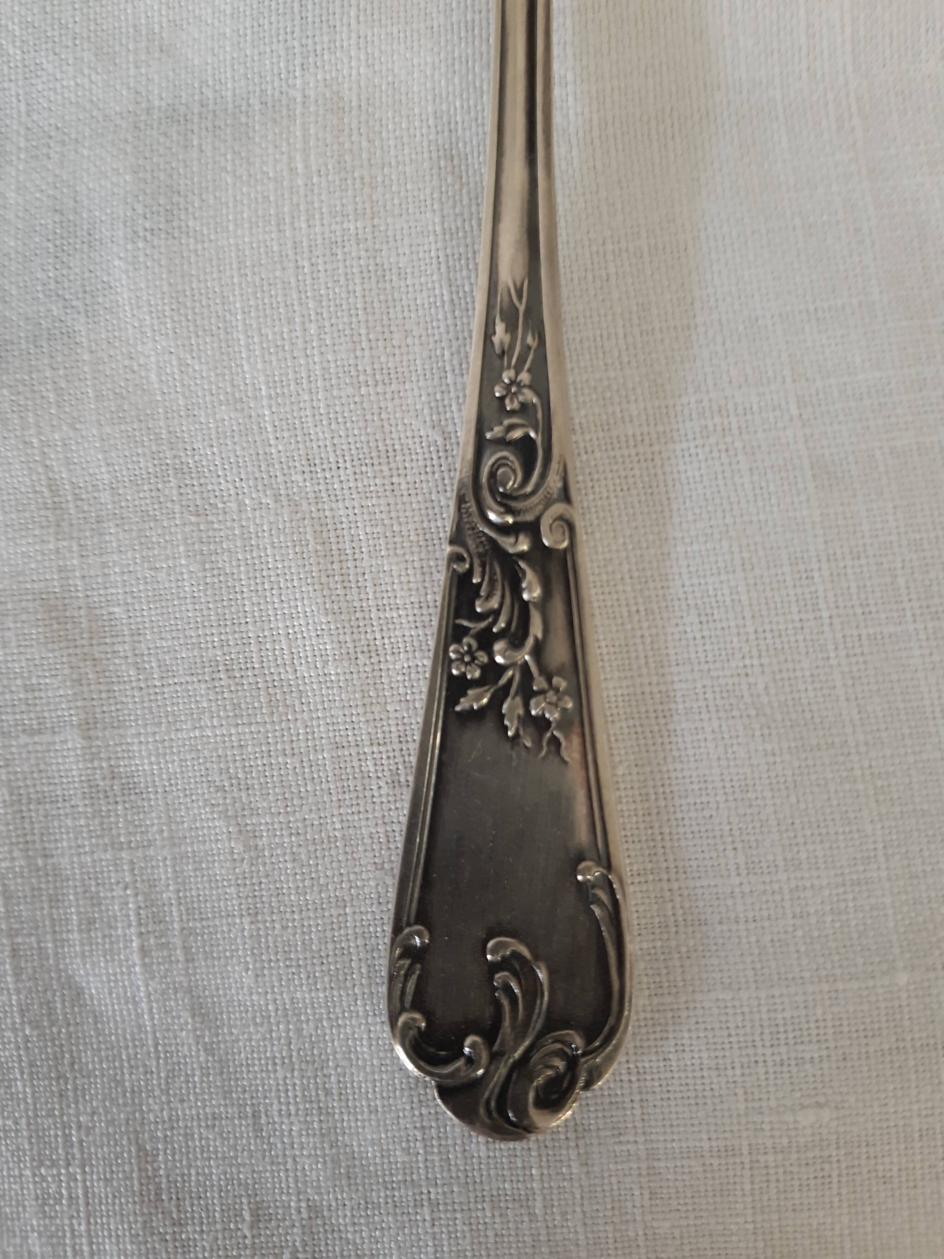 12 silver metal oyster forks