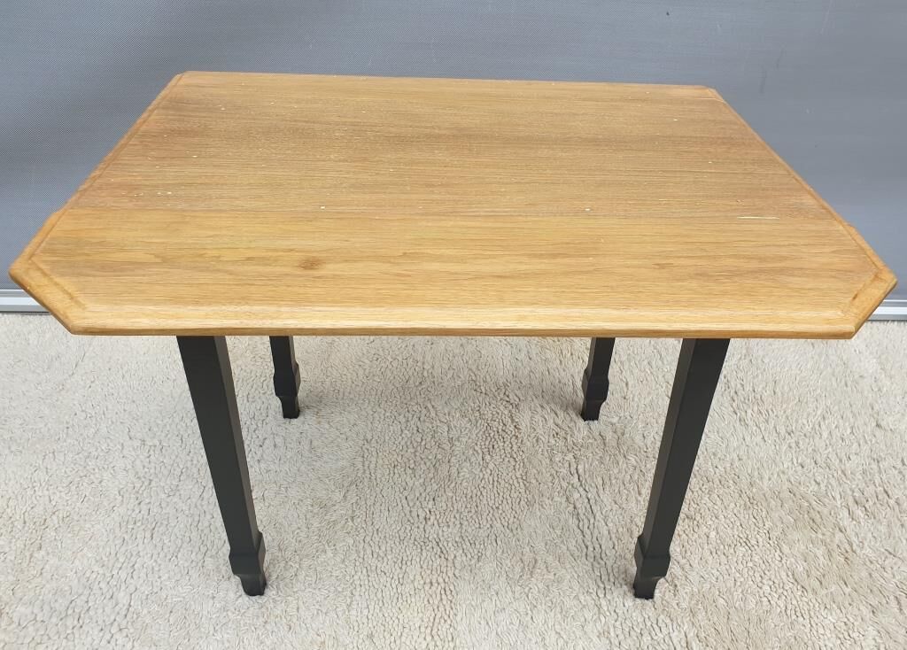 Two-tone kitchen table 2 extensions 1930