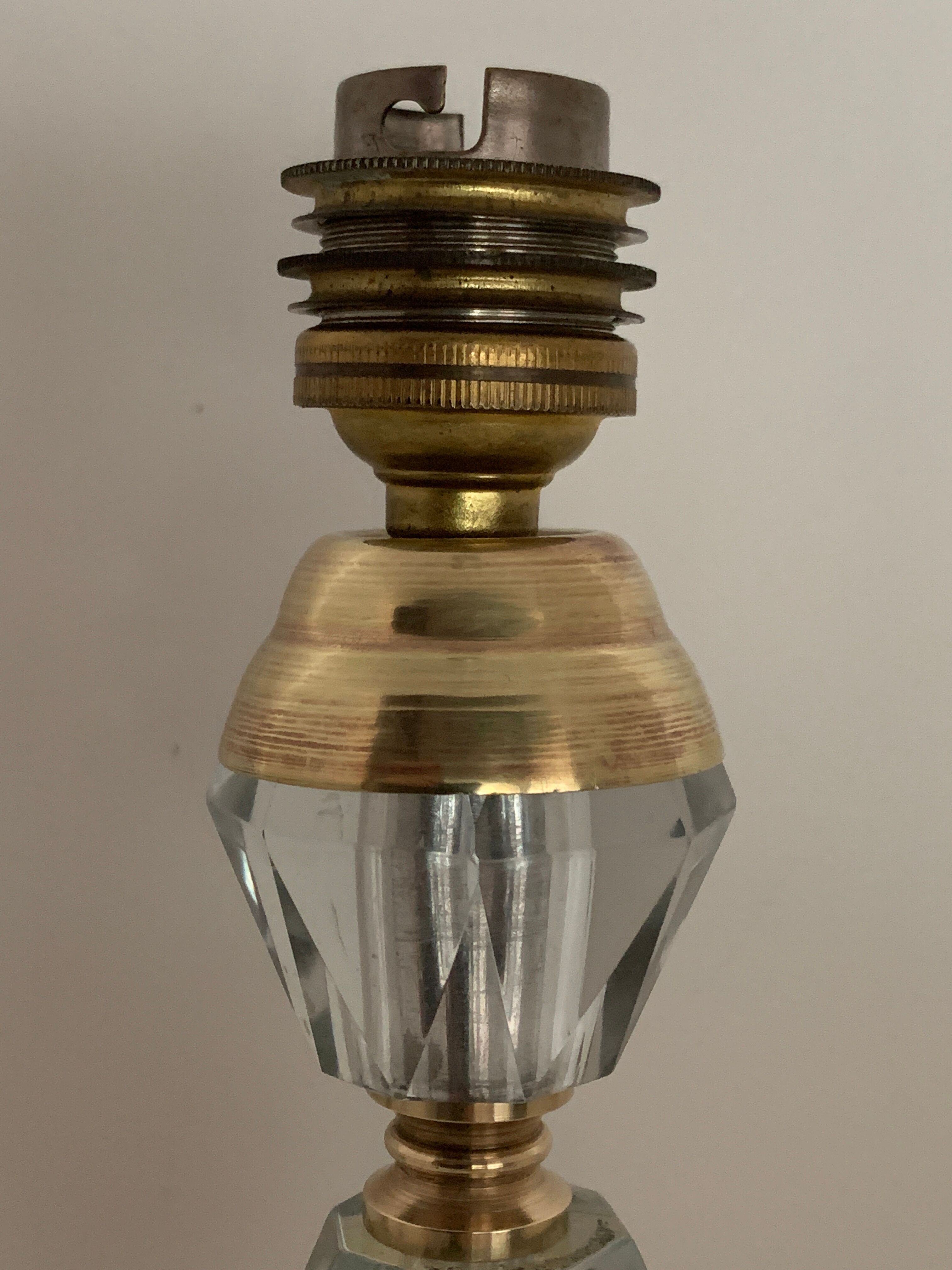 Pied de lampe en verre et métal doré