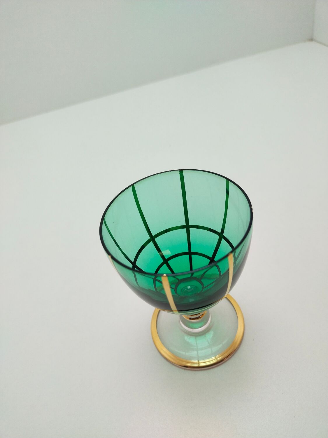 Lot de 6 verres à liqueur ou a vin vert émeraude