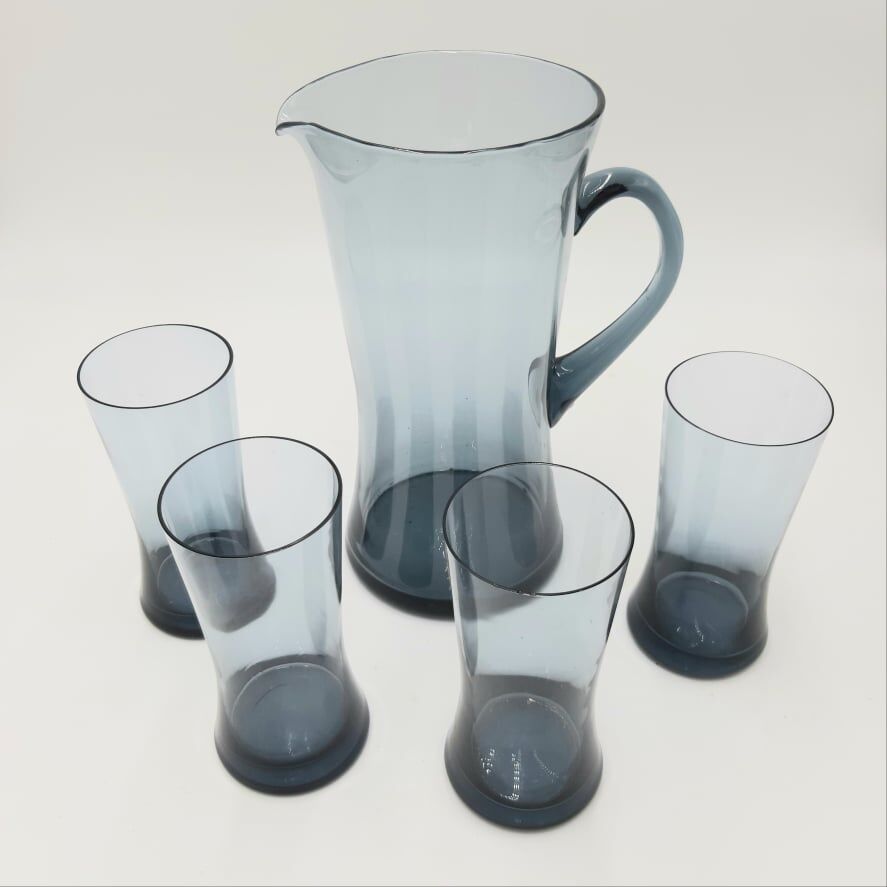 Vintage blue orangeade service