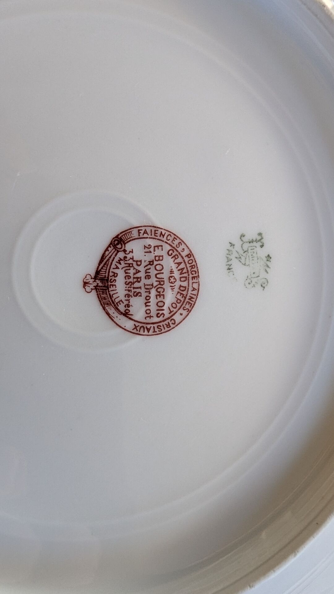 assiettes plates  – Le Grand Dépôt Émile Bourgeois Circa 1900