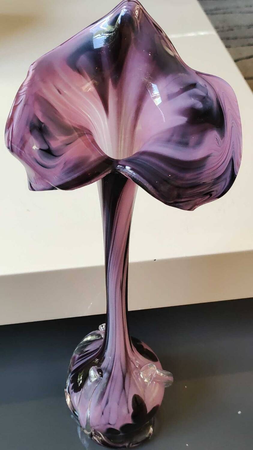 Elegant Large vase, Murano/Italy. Floral/Calla shape collar. Decorated with scrolls/lilac/plum waves. High 43 cm