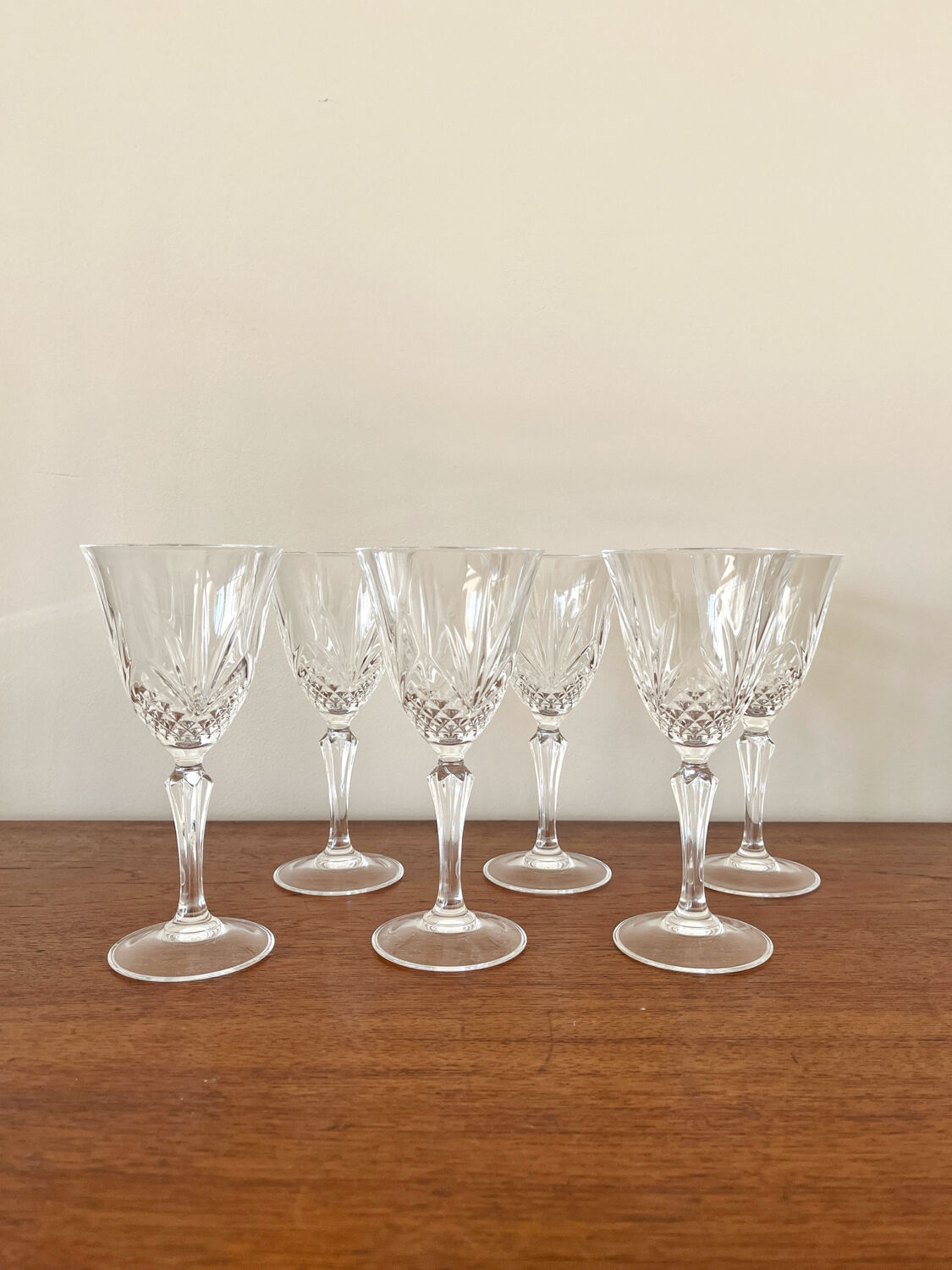 6 vintage Cristal d'Arques "Masquerade" wine glasses