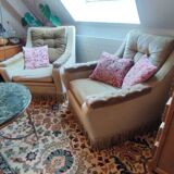 2 fauteuils en velours kaki
