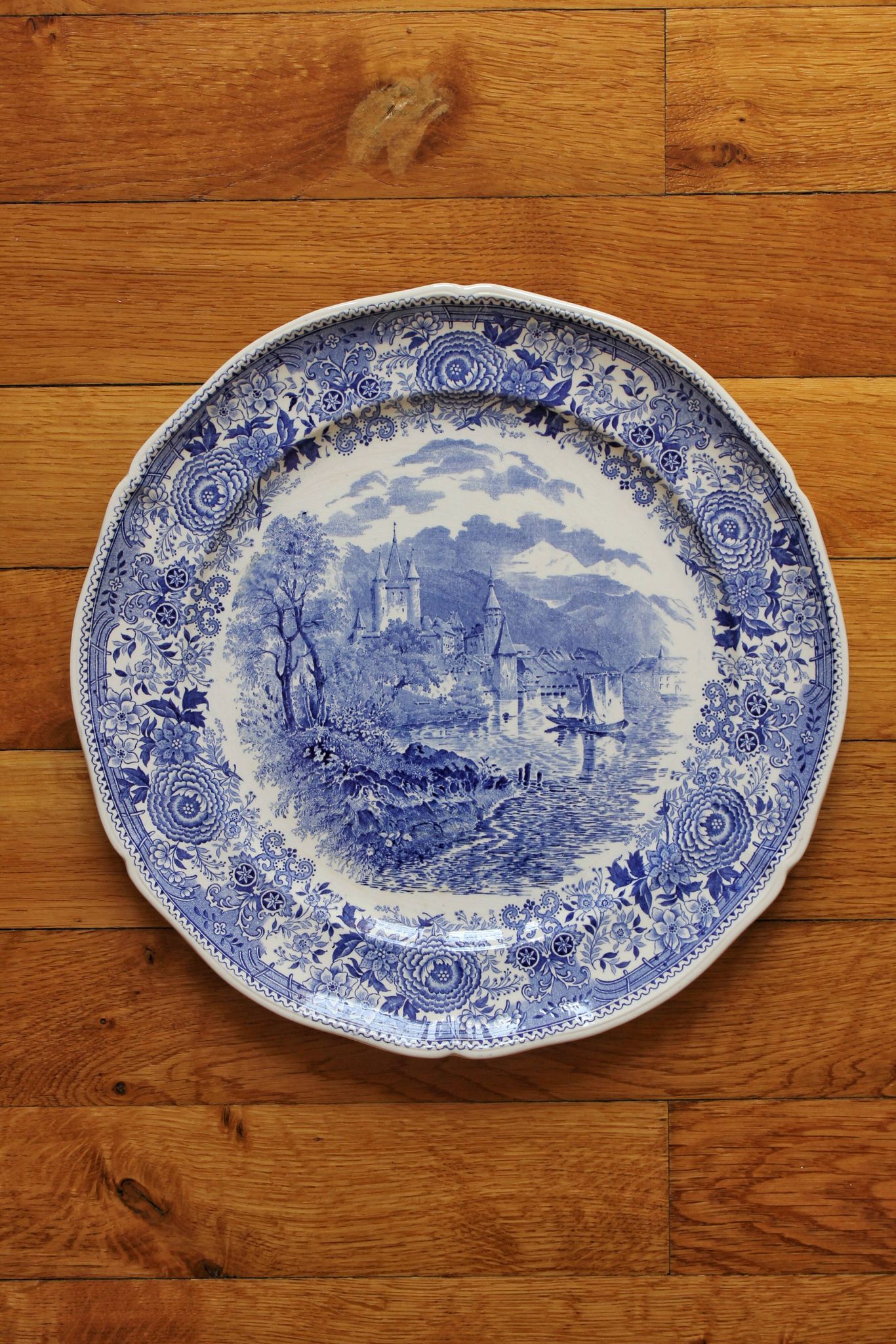Vintage Villeroy and Boch "Burgenland" earthenware round dish