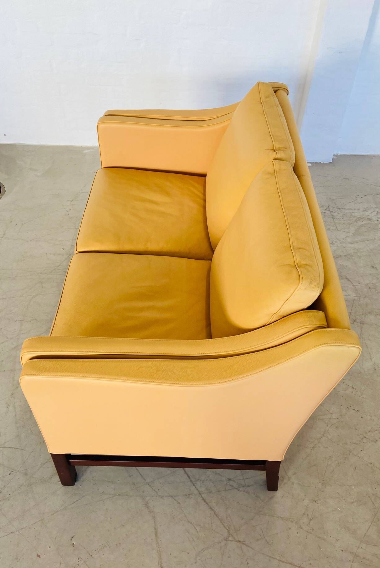 VINTAGE DANISH RETRO SKIPPER 2 PERSON SOFA IN BUTTERMILK LEATHER