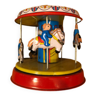 Carrousel en tôle mécanique