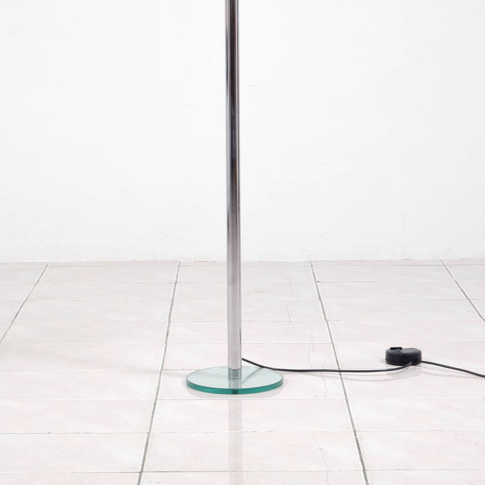 „Parola“ floor lamp by Gae Aulenti for Fontana Arte – special edition
