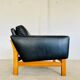 Fauteuil en cuir noir et chêne par Poul M.Volther, années 1960