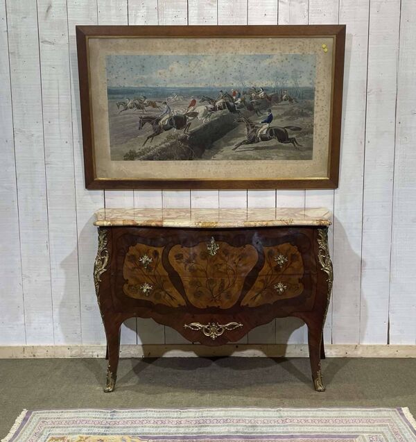 Commode de style Louis XV en bois de rose, chêne et dessus marbre
