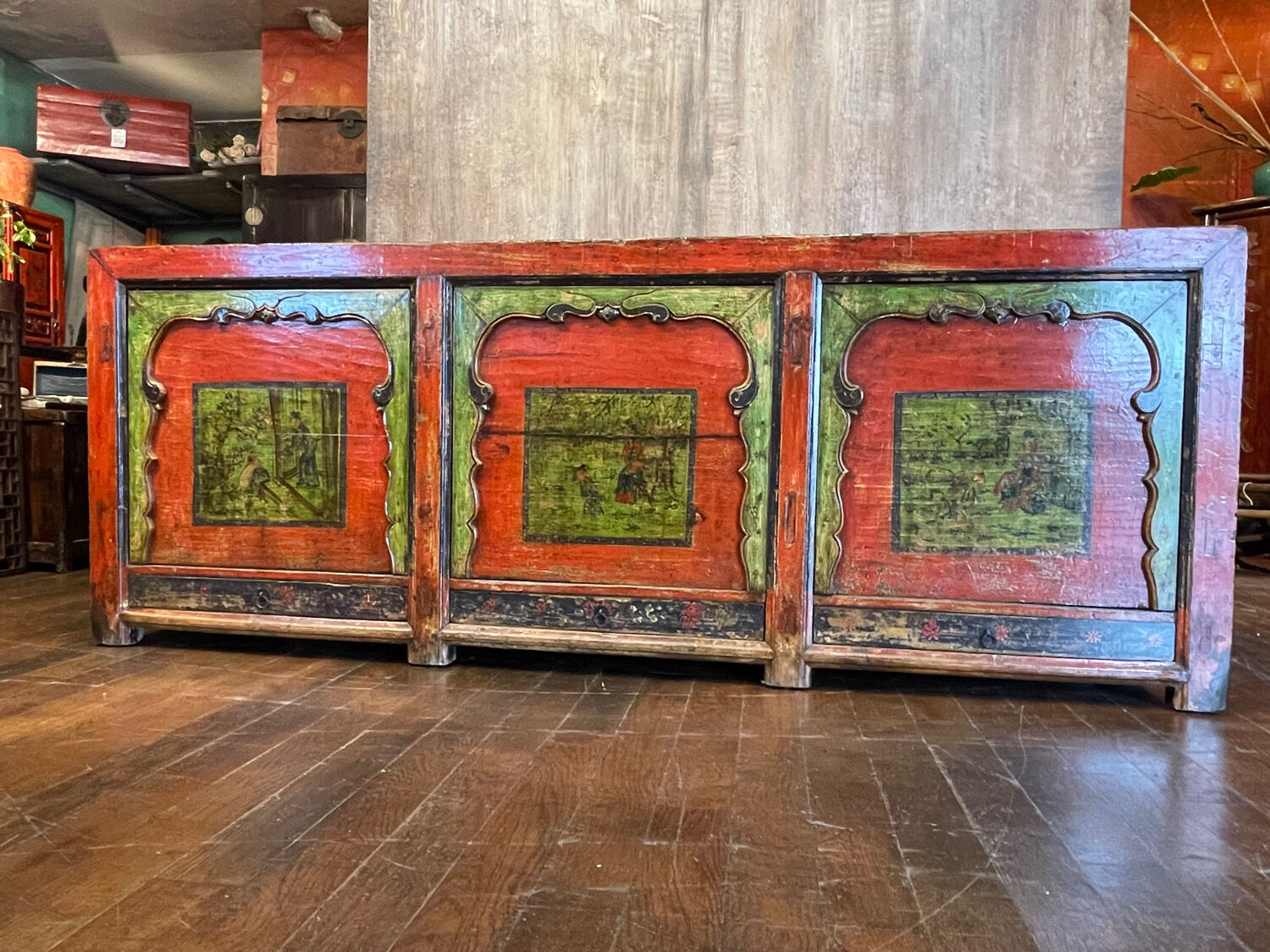 Antique Chinese sideboard 3 doors + 3 drawers