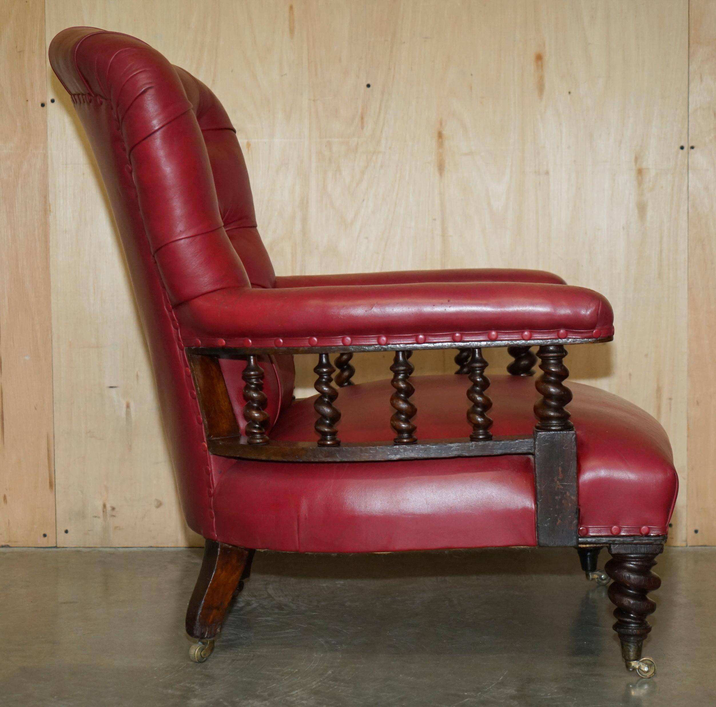 William IV antique Chesterfield armchair in leather with twisted barley structure.
