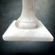 Pied de lampe en albâtre massif sculpté blanc style Hollywood Regency - années 70