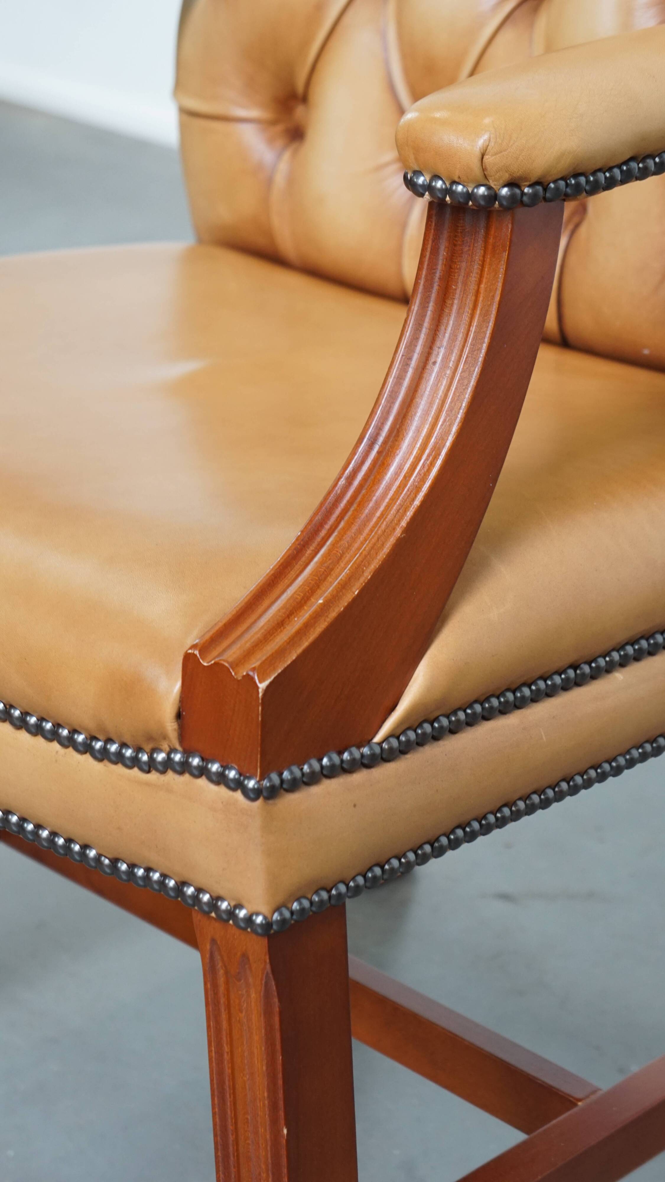 Cowhide Leather Chesterfield Dining / Side Chair in English Style