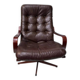 Scandinavian armchair in brown leather