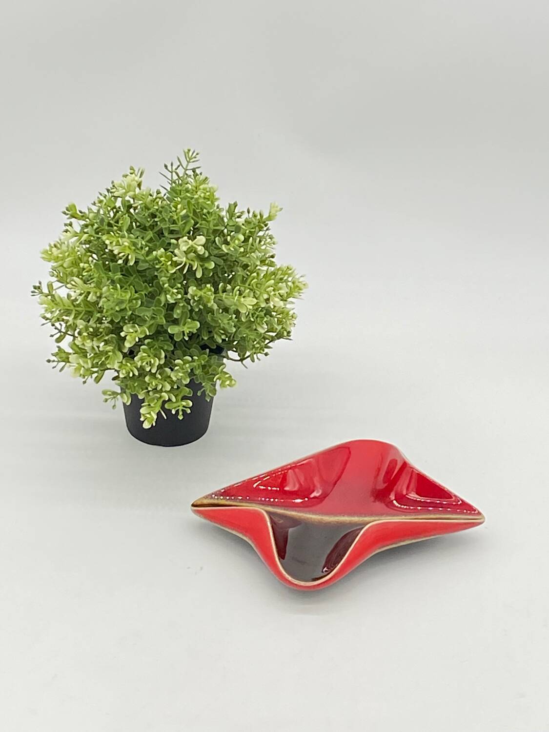 Glazed ceramic pocket tray, verceram, futuristic
