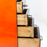 Bureau à caisson en bois laqué noir et orange, années 1950