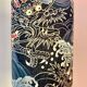 Vase en céramique ouest-allemande recyclé en lampe de table avec abat-jour japonais.