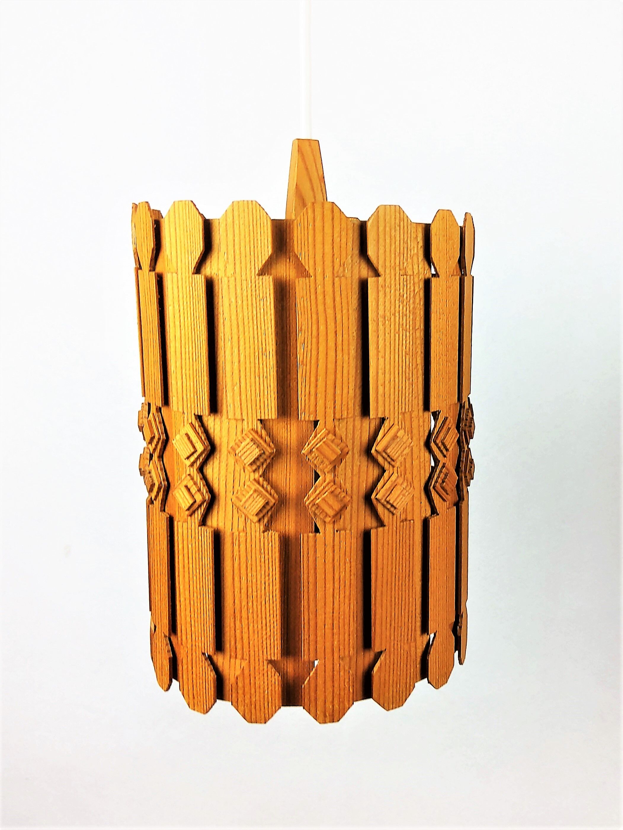 3 Scandinavian suspensions vintage pine 1960