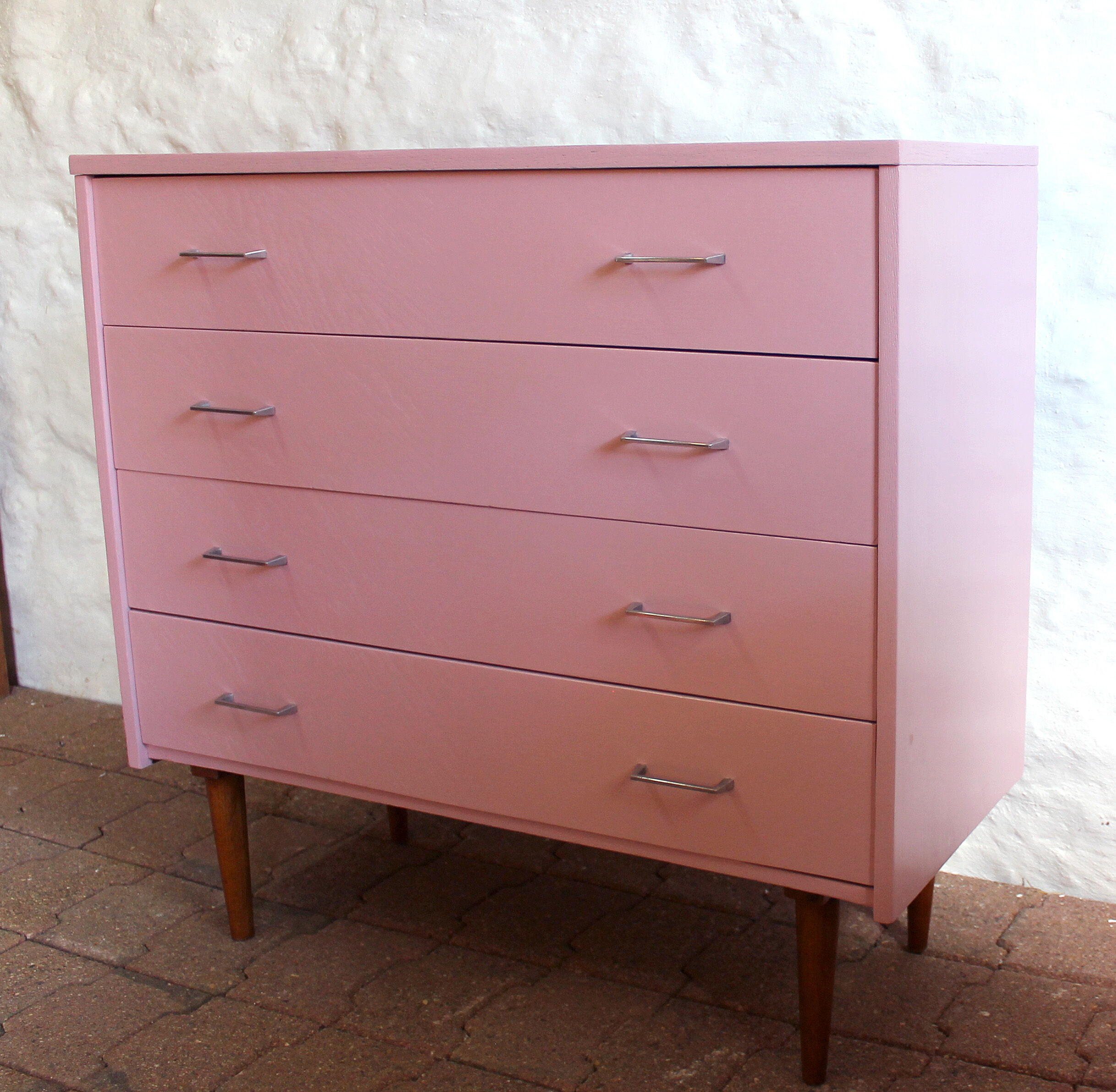 Commode vintage rose