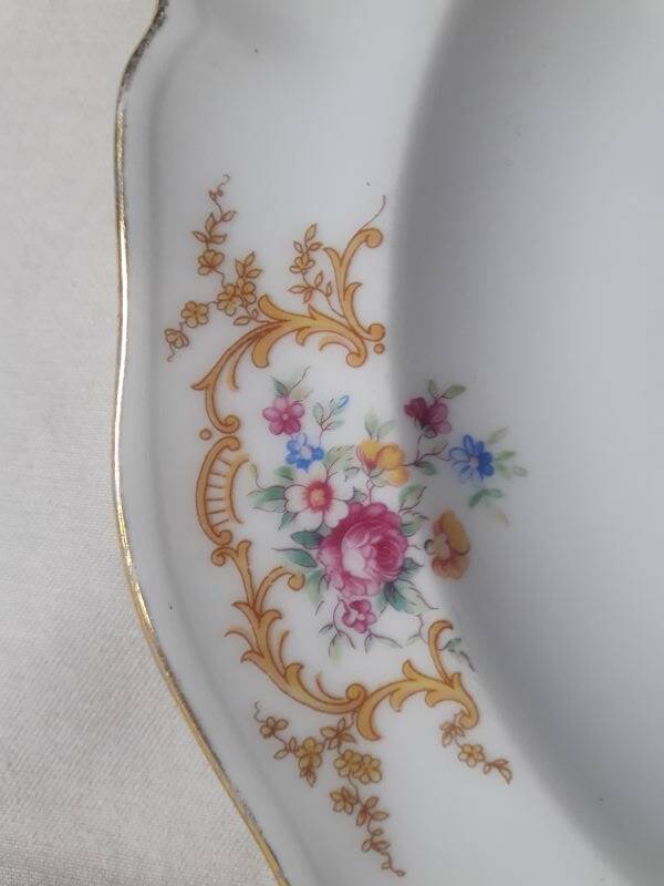 25cm Limoges scalloped plate