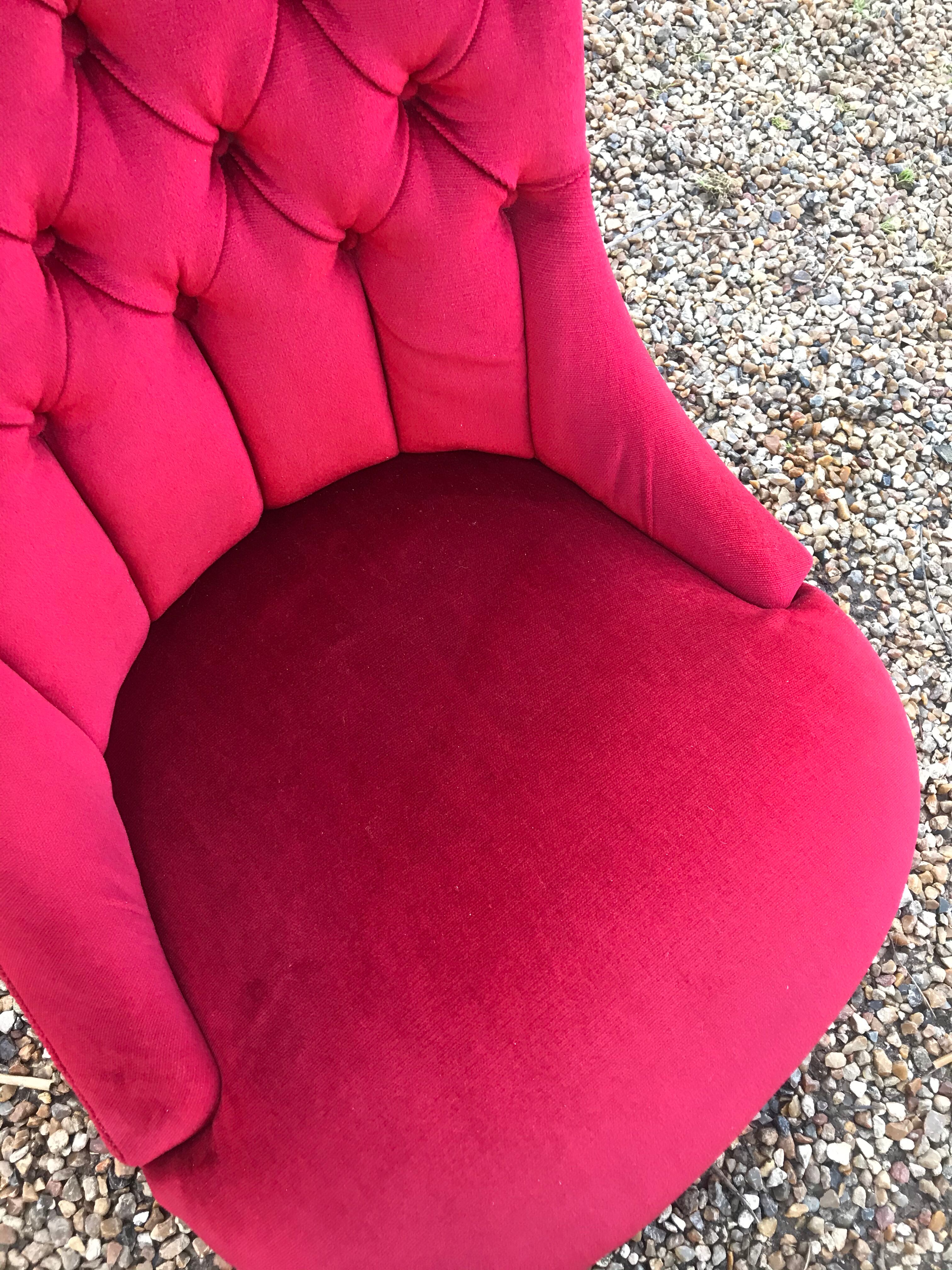 Red velvet toad chair
