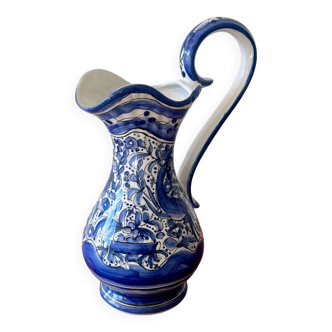 Cruche artisanale