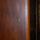 Armoire parisienne avec penderie