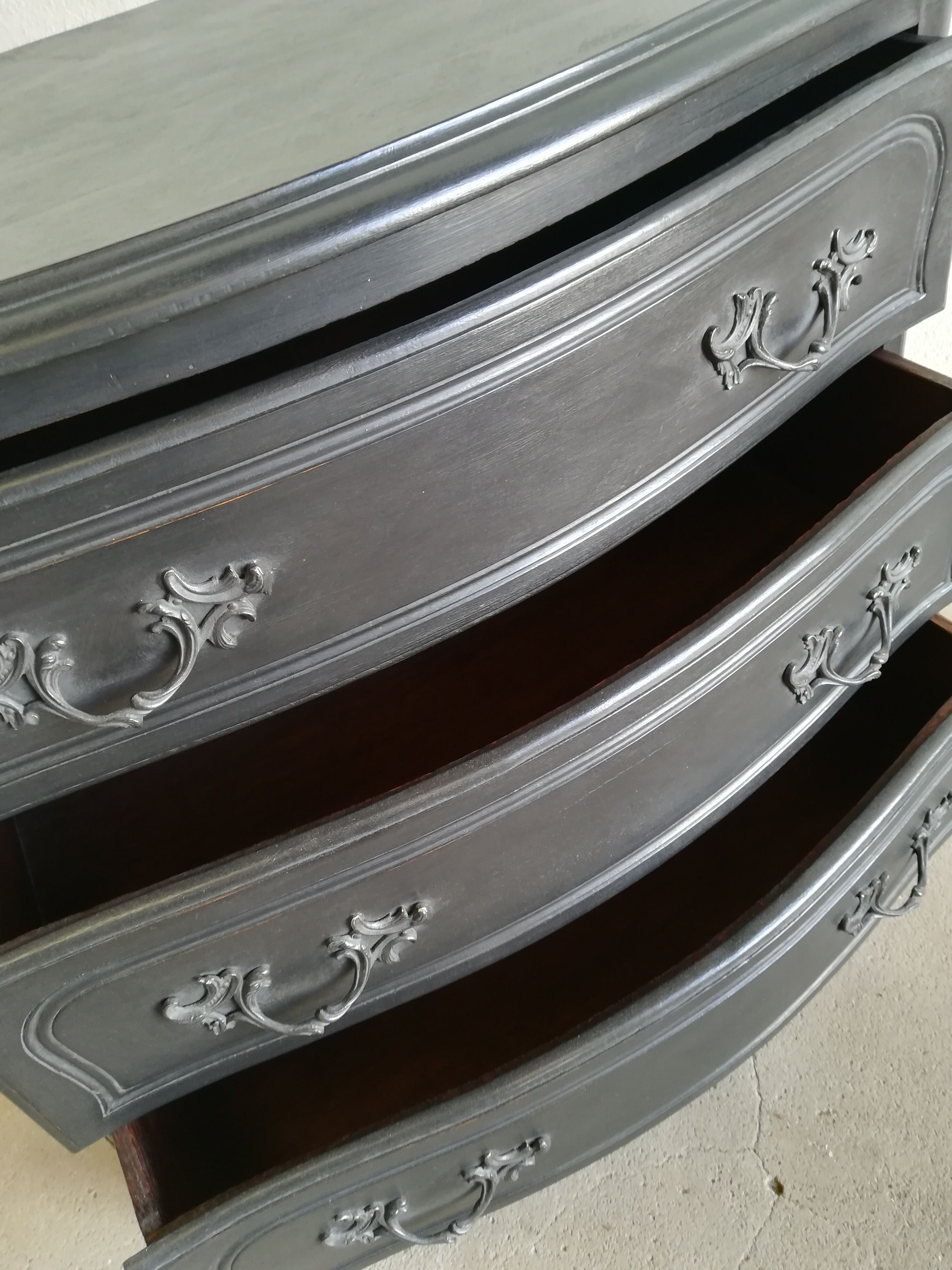 Louis XV style dresser