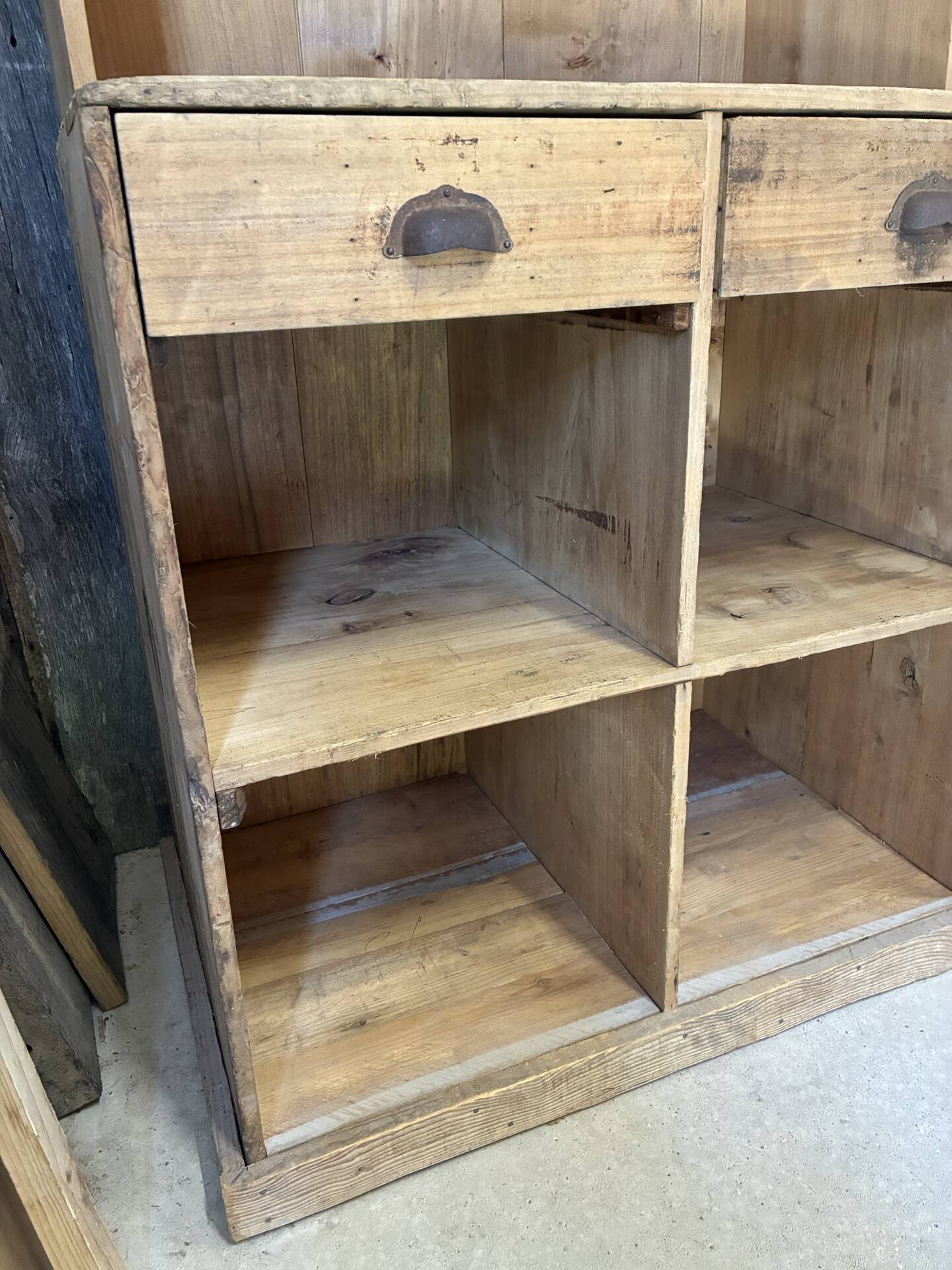 XXL workshop furniture