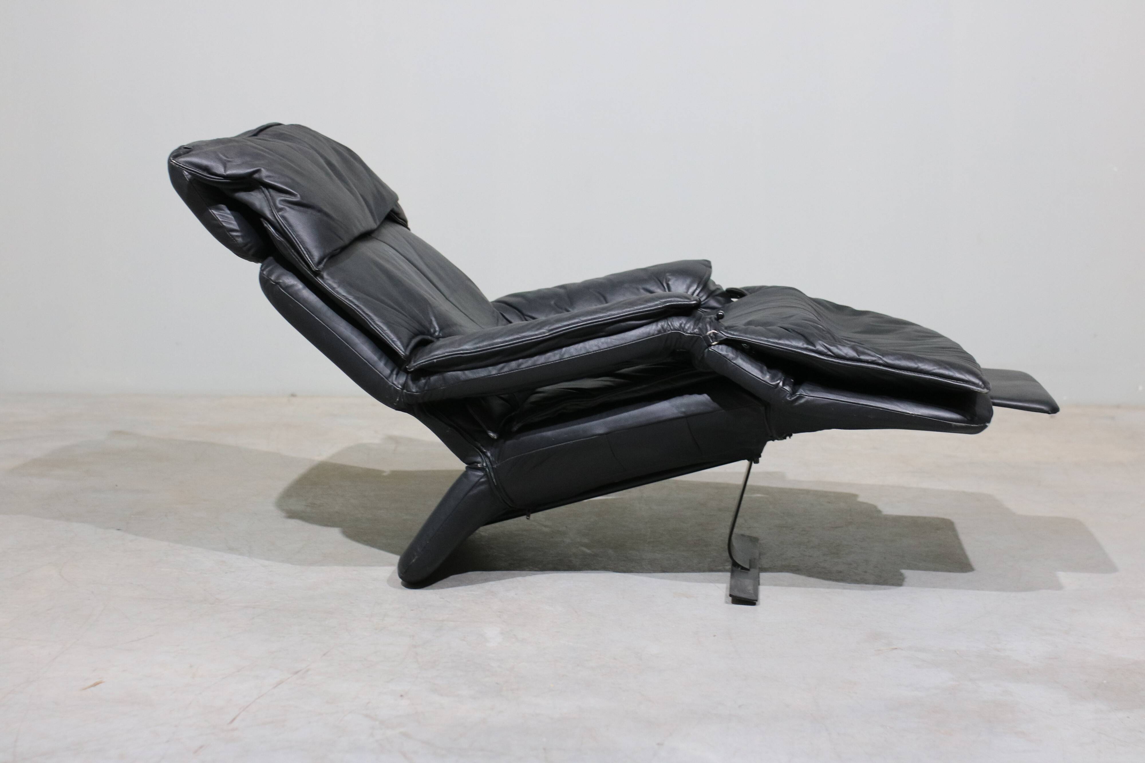 Brazilian Modern Reclining Chair “Pony” by Percival Lafer, 1980s