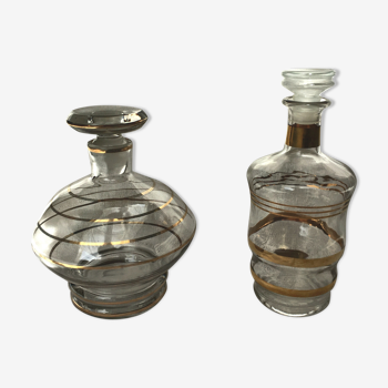 2 carafes liserés dorés, années 60