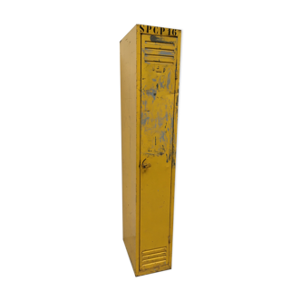 Locker room 1 yellow steel gate industrial