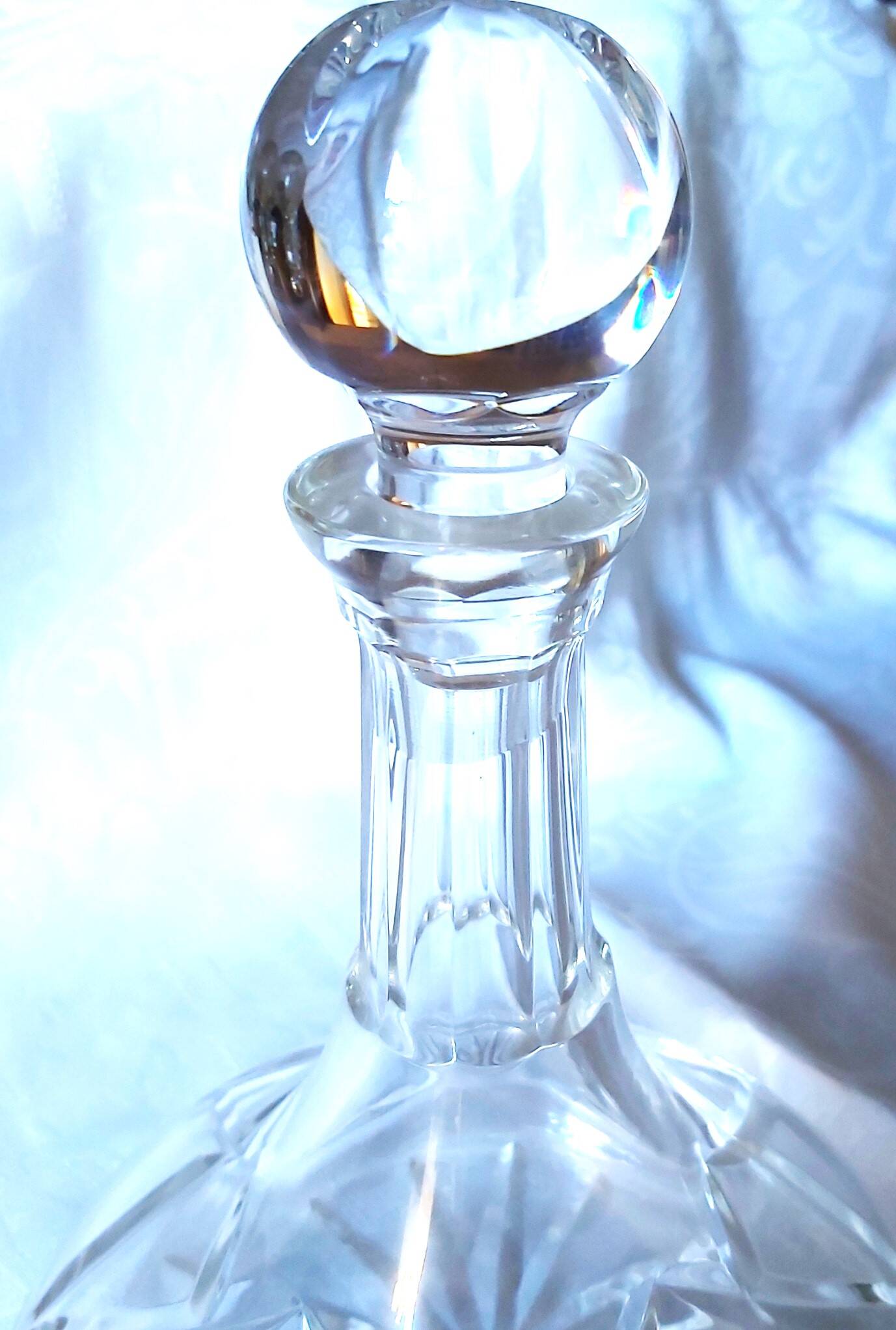 Cut crystal carafe with beautiful stopper