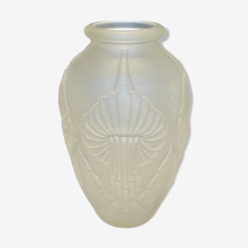 Art deco style vase