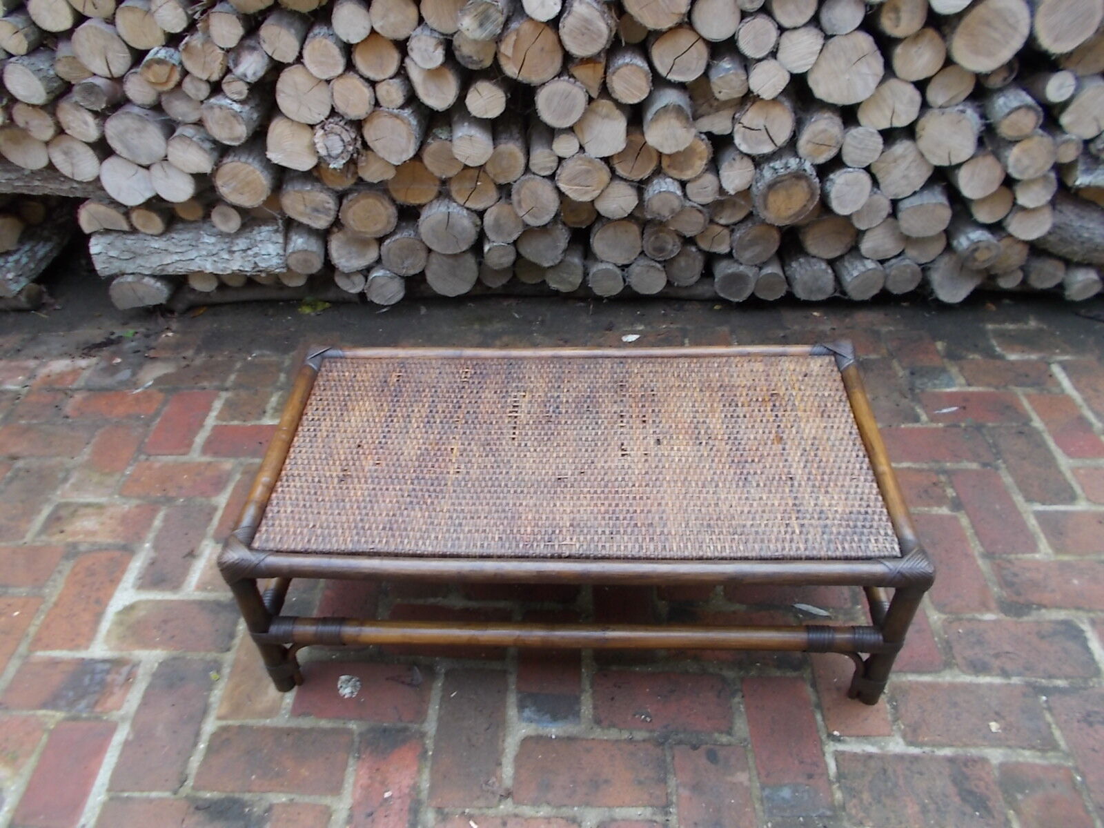 Table basse rotin et cannage